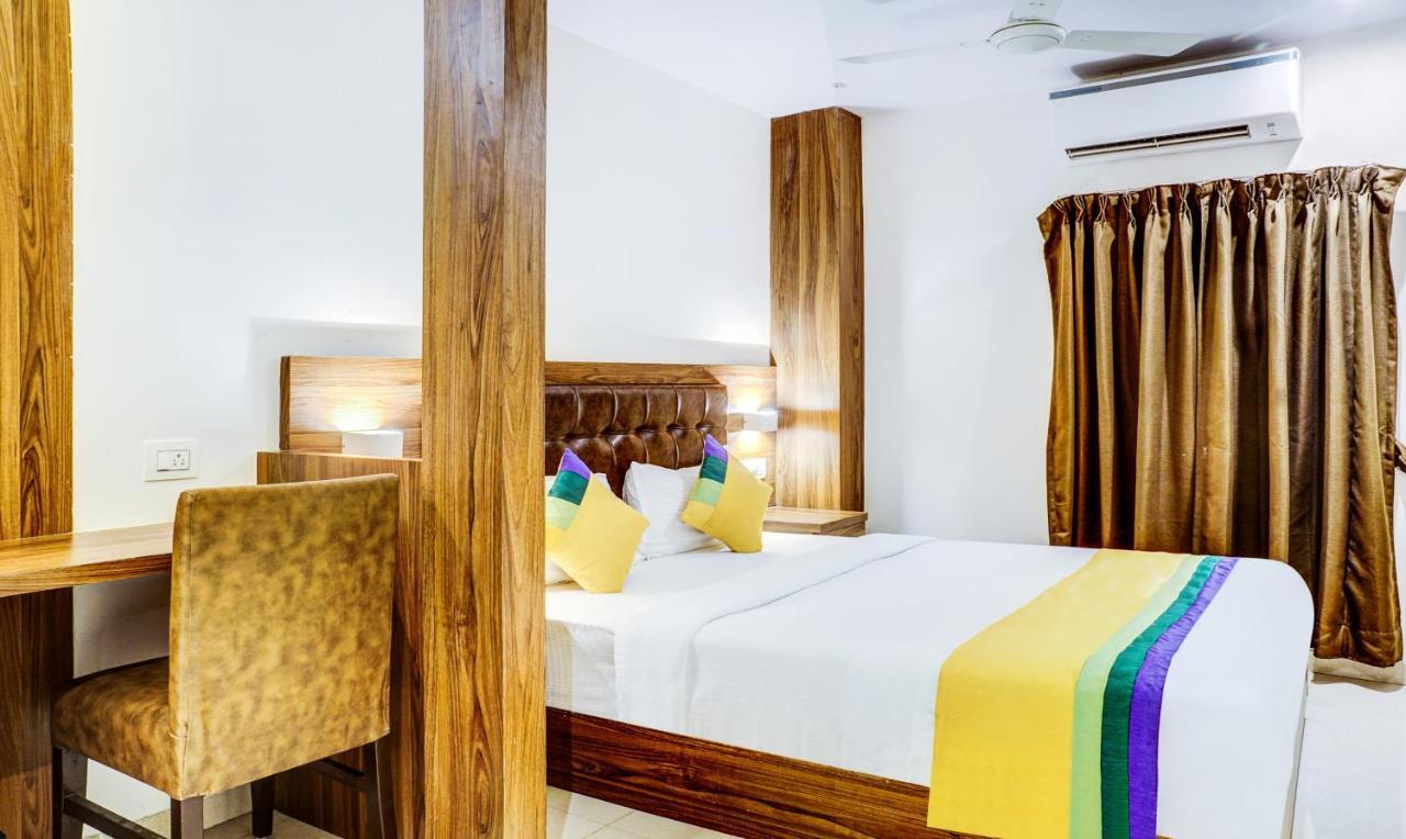 Treebo Trip Seven Olives Andheri Βομβάη Εξωτερικό φωτογραφία